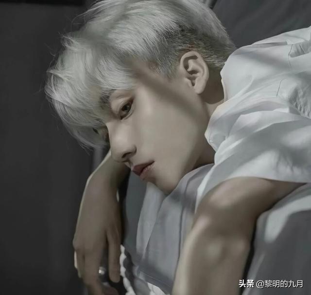 哄男朋友开心的话，哄男朋友开心的话道歉（哄男朋友的劲爆小情话）