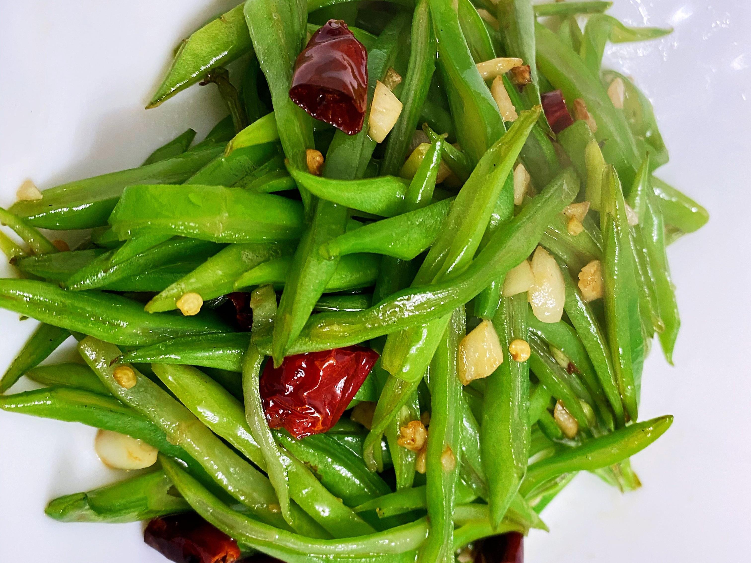 白菜可以生吃吗，黄心白菜可以生吃吗（有“大毒”的5种蔬菜）