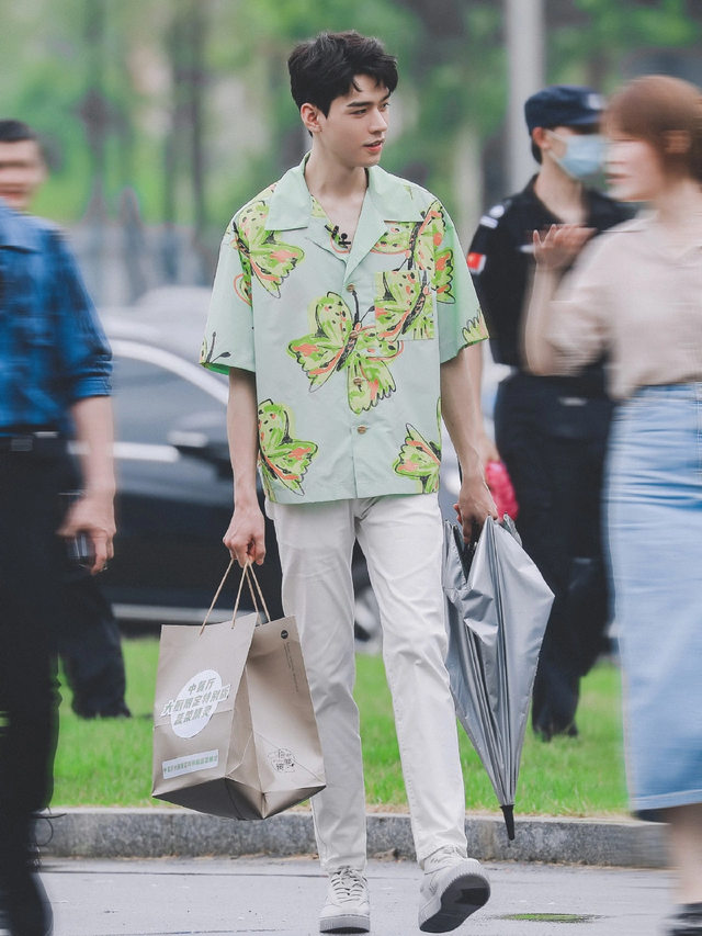 井柏然女朋友，井柏然现在有女朋友吗（这俩顶流终于瞒不住了）