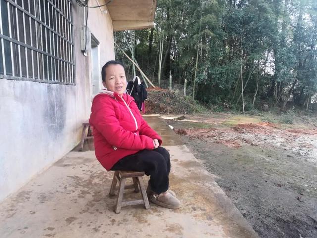 33层楼房倾斜20多公分能住吗，33层高层选楼层技巧（为让这两个人少走几百米）