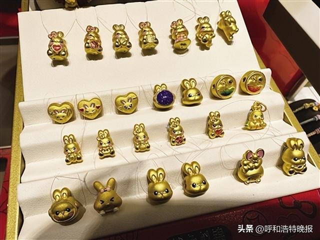 属兔的人适合佩戴什么吉祥物，属兔人佩戴什么吉祥物才旺财（新春快把吉祥兔带回家）