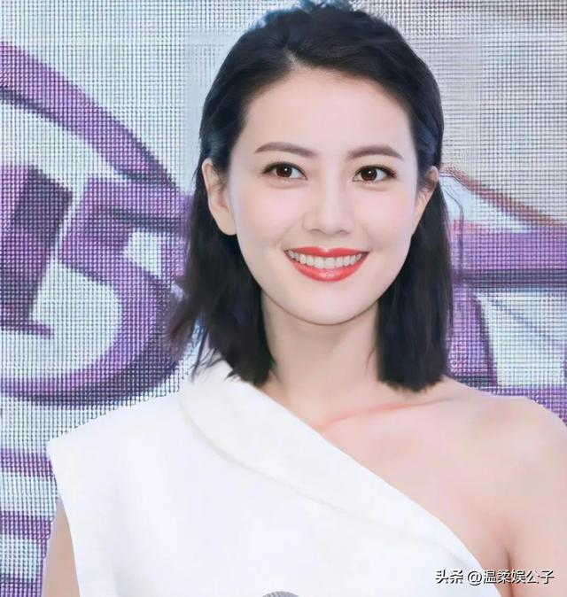 杨颖与各大女星的合影照，看看她和杨颖的合照你就有答案了