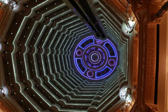 厦门凯撒皇宫，张学友演唱会 全记录。（让两米大汉虎躯一震的神奇酒店）