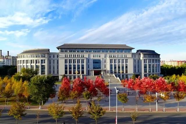 成都信息工程大学排名，成都信息工程大学是不是双一流大学（优势学科不相同）