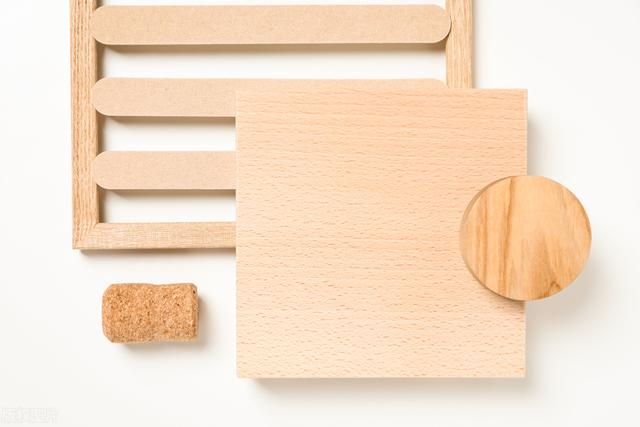 人物性格描写，小说男主人物性格描写（如何让小说里的人物形象更生动立体）