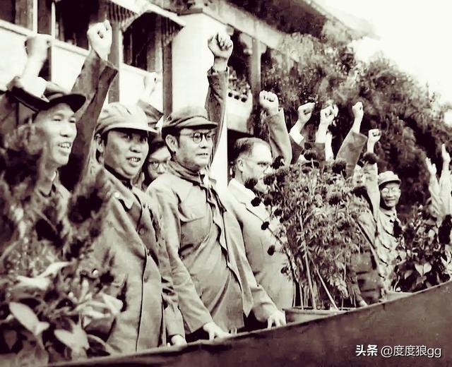 八路军参谋长是谁，八路军三个师长是谁（1949年为何是林彪下级）