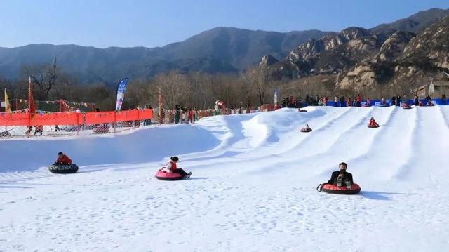 北京冬天风景凤凰岭，凤凰岭冰雪乐园欢乐来袭