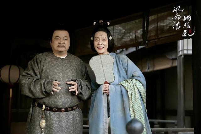 秦岚最近热播的电视剧，秦岚2022年主演的电视剧（秦岚、景甜助阵）