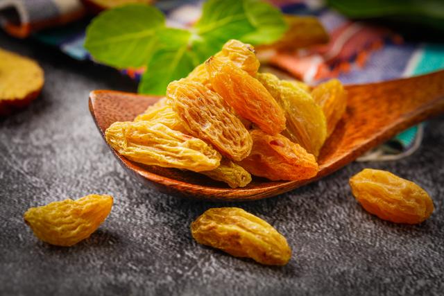 葡萄干会发胖吗，多吃葡萄干会发胖吗（吃对很甜美，选错超胖人）