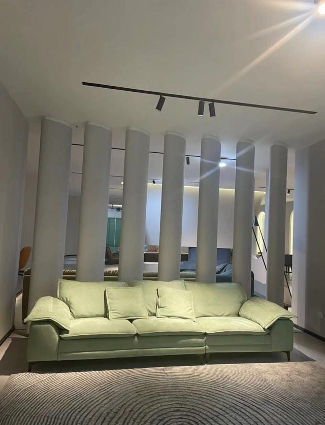 复合板材有哪些特点，复合板材有多少种（一篇长文告诉你“沙发”的选购指南）