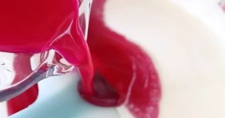 慕斯和奶油的区别，慕斯和奶油有什么区别啊（爆好吃的慕斯蛋糕制作方法）