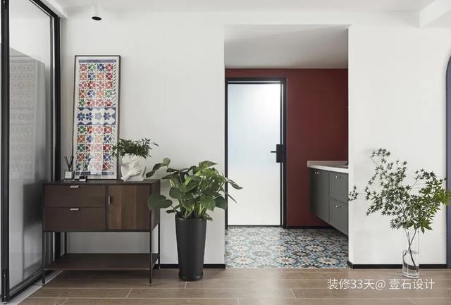 踢脚线高度一般是多少，踢脚线高度一般是多少呢（踢脚线太丑能不装吗）