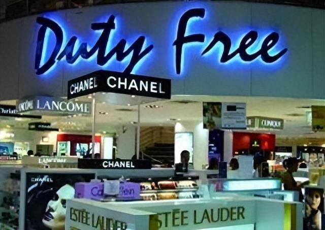 机场免税店，那些不可告人的秘密，其实你一直在心甘情愿地被骗