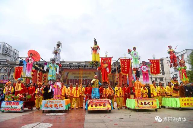 花炮节是哪个民族的传统节日，花炮节是哪个民族的节日（原来广西人过年的花样这么多……）