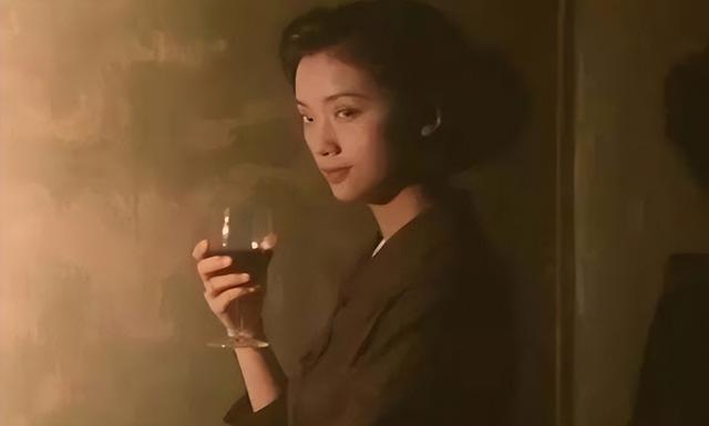 丹凤眼是什么样的，丹凤眼是什么样子的人（难怪大家会喜欢“丹凤眼”女星）