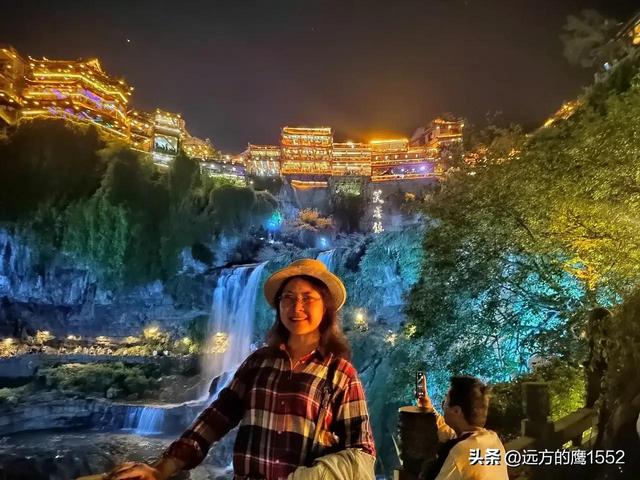 芙蓉镇门票多少钱，芙蓉古镇门票免费时间（自驾游湘西芙蓉镇）