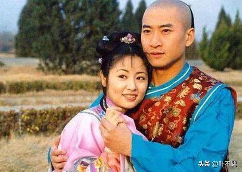 老还珠格格24年后演员今昔对比，24年后周杰被逼成了农民