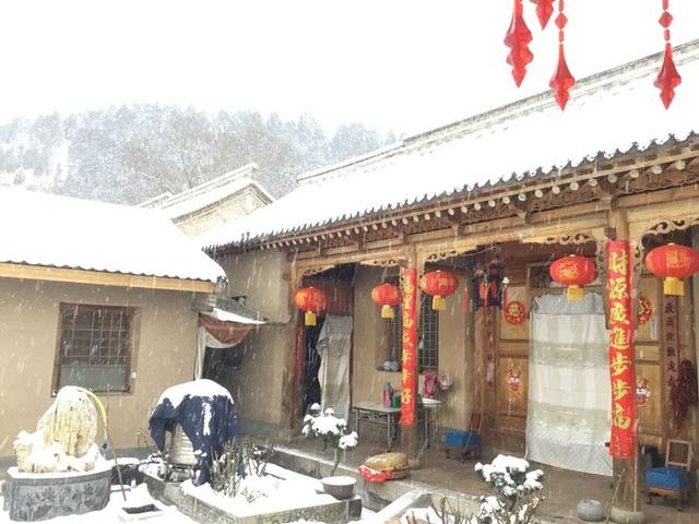 除夕幽默搞笑拜年祝福短信，除夕幽默搞笑拜年祝福短信图片（别样的年关 新春的慰语）