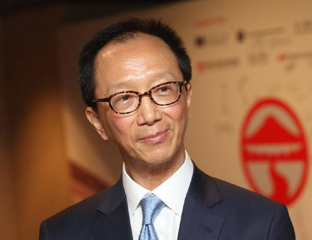 伏明霞的无性婚姻，伏明霞什么时候离的婚（伏明霞24岁嫁50岁富商）