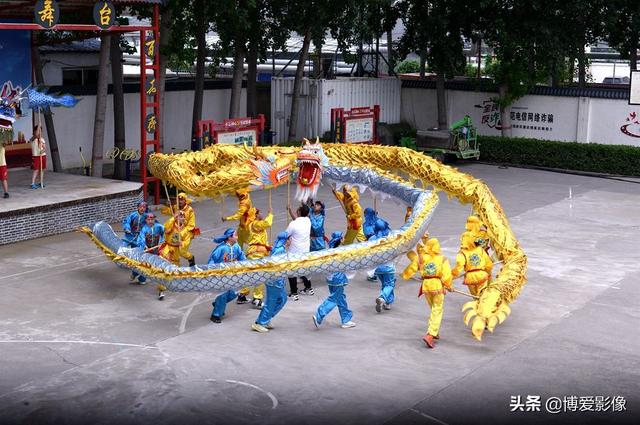 二龙戏珠，九街龙灯《二龙戏珠》（二龙戏珠是什么项目）