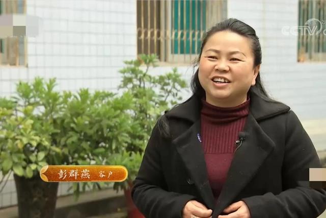 梦见好多鸡蛋捡鸡蛋是什么意思，梦见捡好多鸡蛋什么意思（湖南男子承包1200亩荒山）