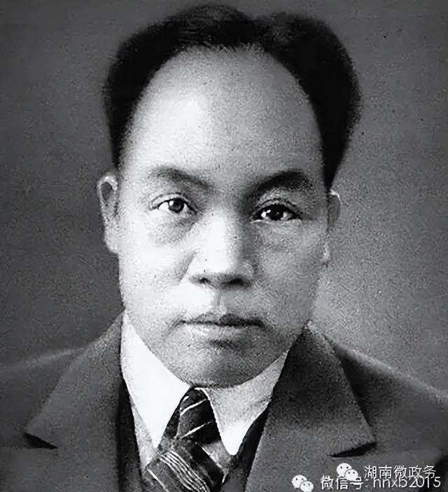 年龄最小的淅川移民，孟庆辉家（淅川张河移民王振三在家中毛主席纪念馆追忆毛家六烈士）