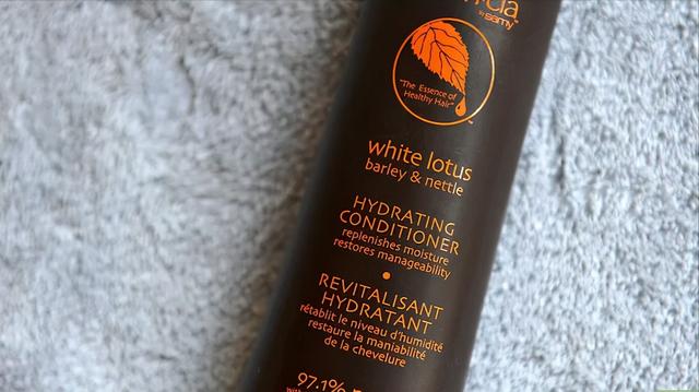 头皮痒怎么办，脂溢性皮炎头皮痒怎么办（教你摆脱头皮瘙痒）