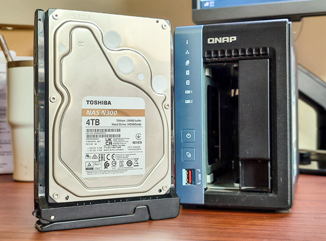 动态磁盘有什么坏处，动态磁盘的缺点（硬盘报警两种机制解析+NAS硬盘推荐）