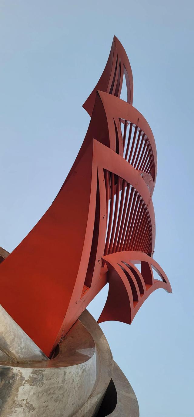 上海到青岛多远，上海到青岛的路程（上海青岛往返1400公里全程无高速沿途城市蜻蜓点水游）