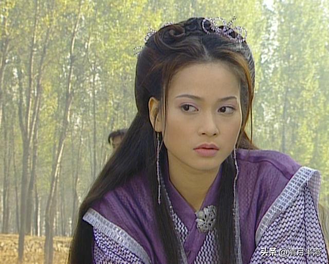 何美钿经典古装形象，一对比颜值差距就出来了