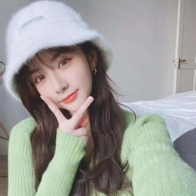 高清真人女头，微信头像，高清真人女头（惊艳好友的真人女头）