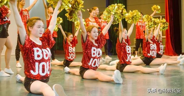 西安建筑科技大学华清学院是几本_是二本还是三本大学，西安建筑科技大学华清学院是几本（西安建筑科技大学华清学院）