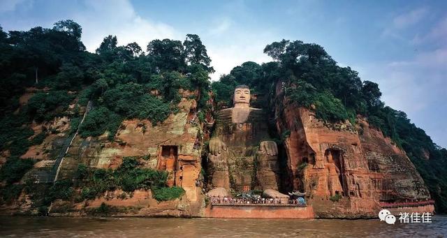 乐山大佛在哪里，乐山大佛在哪（唐朝-庙宇-乐山大佛）