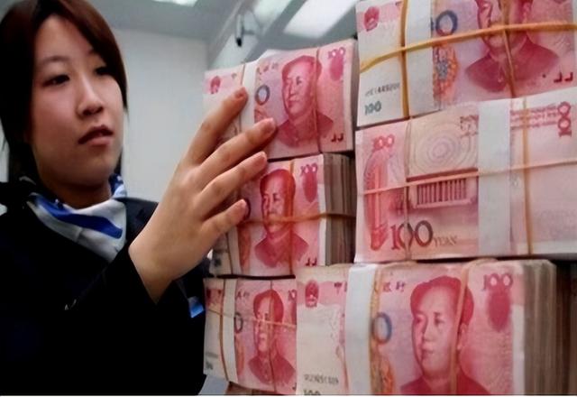 验钞机有哪些种类，验钞机的功能有哪些（银行的假钱都是哪来的）