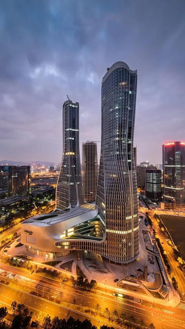 望海潮的钱塘指的是今天的什么地方，钱塘是指今天的什么地方（钱塘是一座城还是一条江）