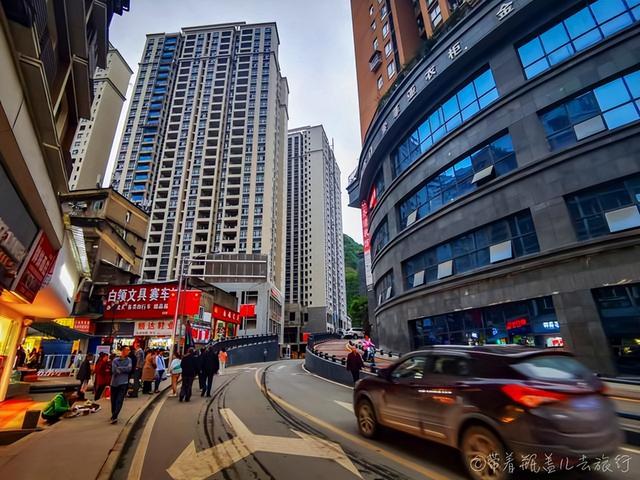 重庆环线自驾游最佳线路，5天打卡4座县城7个景点