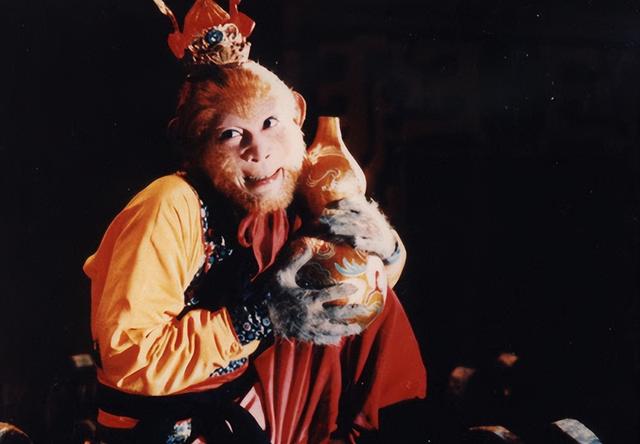 酒是什么东西，喝酒后感悟人生的句子（酒的起源之猿猴造酒说）