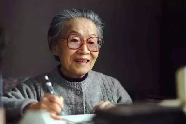 杨绛百岁感言！，杨绛百岁感言全文辟谣（杨绛：当你懂得看淡）