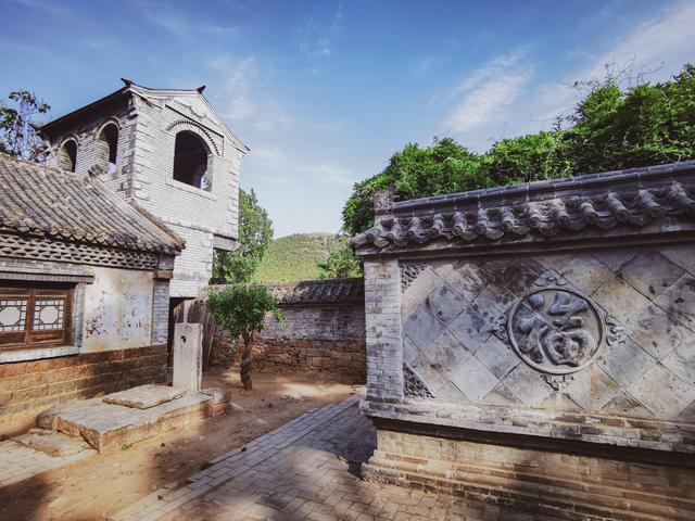 国内十大影视基地推荐 中国十大值得打卡的影视基地，国内十大影视基地推荐（从贫困村蜕变为知名影视城）