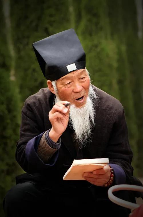 关于生辰八字的书籍,微小说算卦-八字-荣耀易学