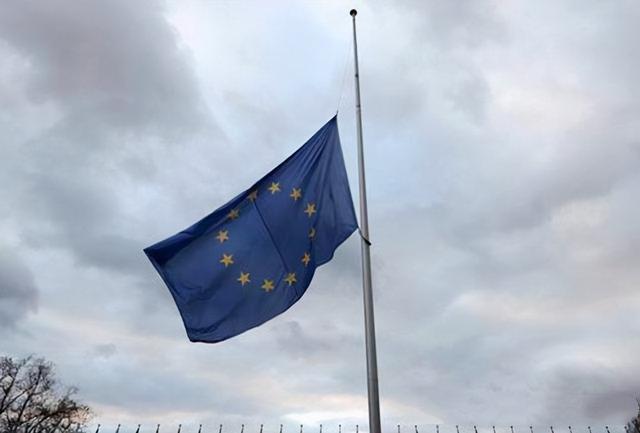 联合国下半旗，联合国下半旗致哀的人都有谁（联合国为中国“降半旗”）