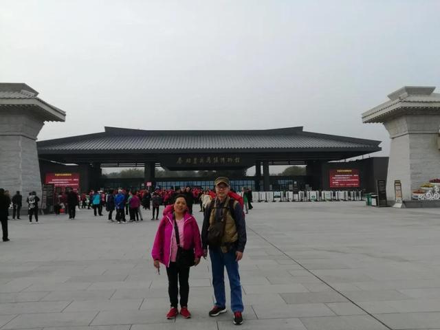 秦始皇兵马俑优秀作文300字，兵马俑的作文300字八篇（<二>兵马俑演绎古都历史）