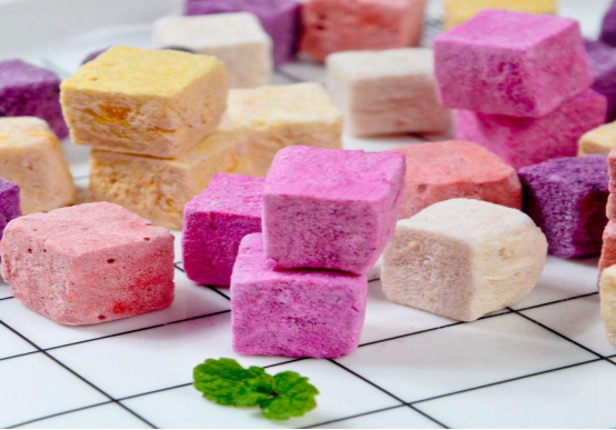 女性温补又不上火的食物，女人吃什么补品不上火（建议女人：秋天不要太节俭）