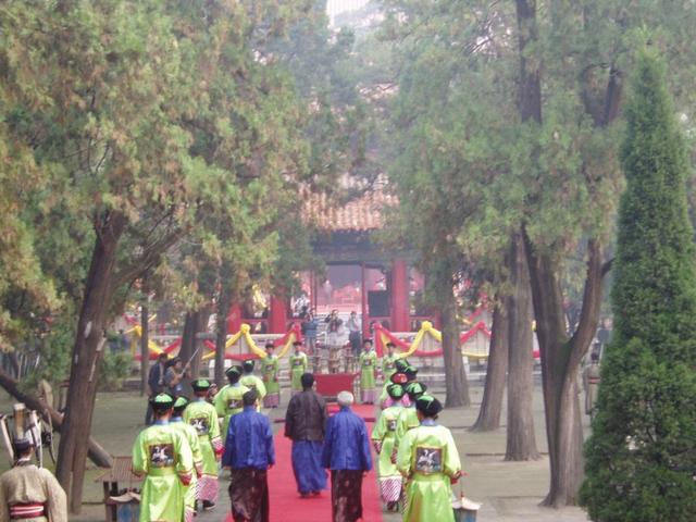 2004是什么年，2004年属猴的人是什么命（2004年中国曲阜国际孔子文化节）