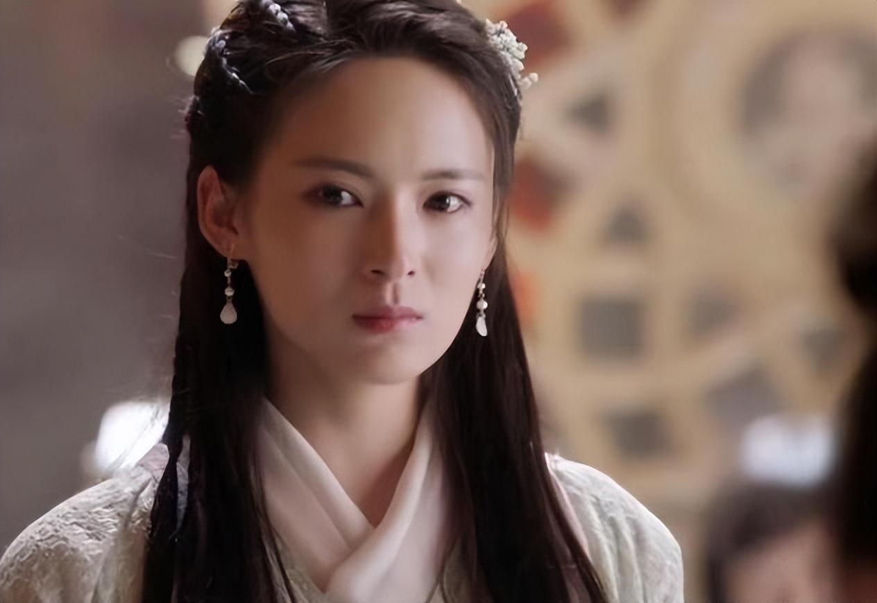 杨不悔别尬演,她少女感十足,她英姿飒爽,她演技浮夸