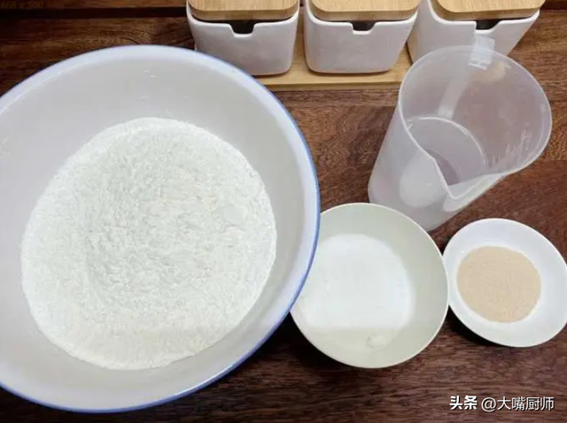 大馍要蒸多少分钟，大馒头需要蒸多少分钟（出锅膨松又多层）