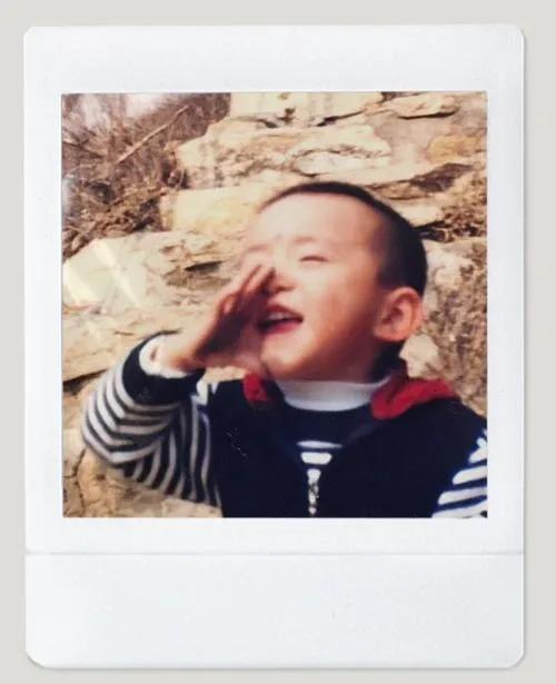 易烊千玺的真实年龄，易烊千玺14岁到17岁外貌变化（“谦逊低调”的易烊千玺）