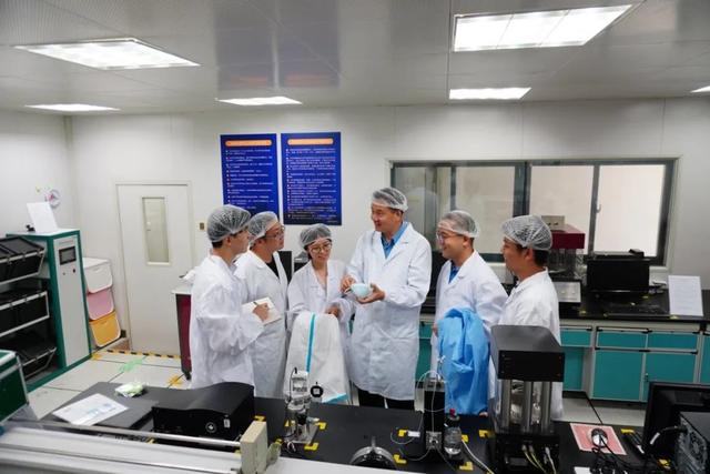 2021年上海大学新生开学报到时间及入学指南注意事项，上海各高校新生报到时间2021（要注意这“三大事项”）