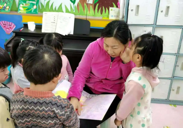当幼师好吗，女生当幼师好吗（为何依旧深受学生青睐）