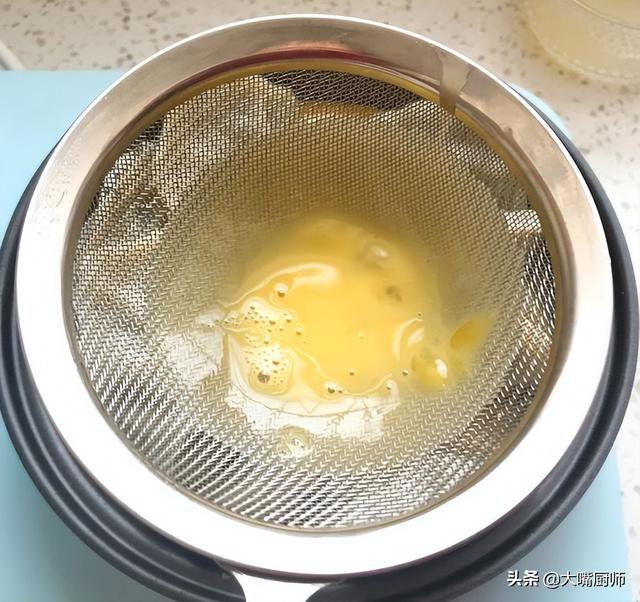 蒸鸡蛋的方法，最简单的蒸鸡蛋的方法（出锅比豆腐脑还嫩）